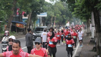 Meriah! Ribuan Pelari Ramaikan Kediri Half Marathon Ke-4