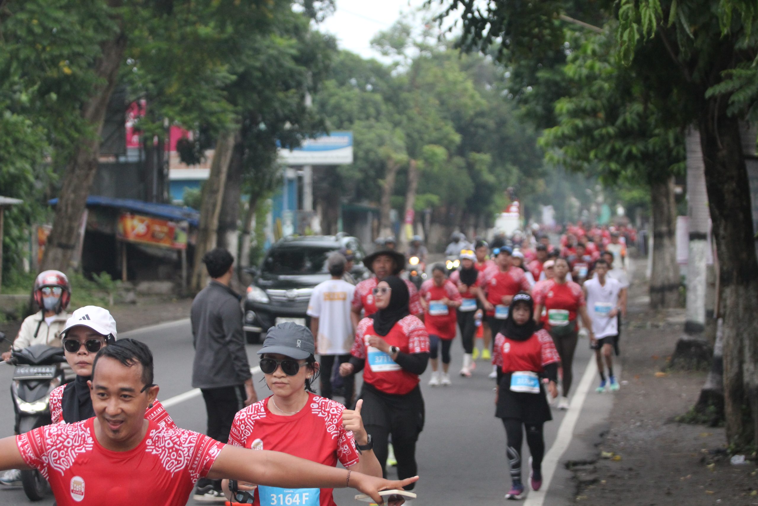 Meriah! Ribuan Pelari Ramaikan Kediri Half Marathon Ke-4