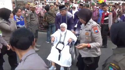 Dominasi Lansia, Pemberangkatan Haji Jombang 2025 Penuh Haru