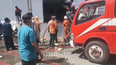 Gudang Produksi Ayam Milik Bupati Jombang Dilalap Api, Polisi Masih Usut Penyebab Kebakaran Misterius