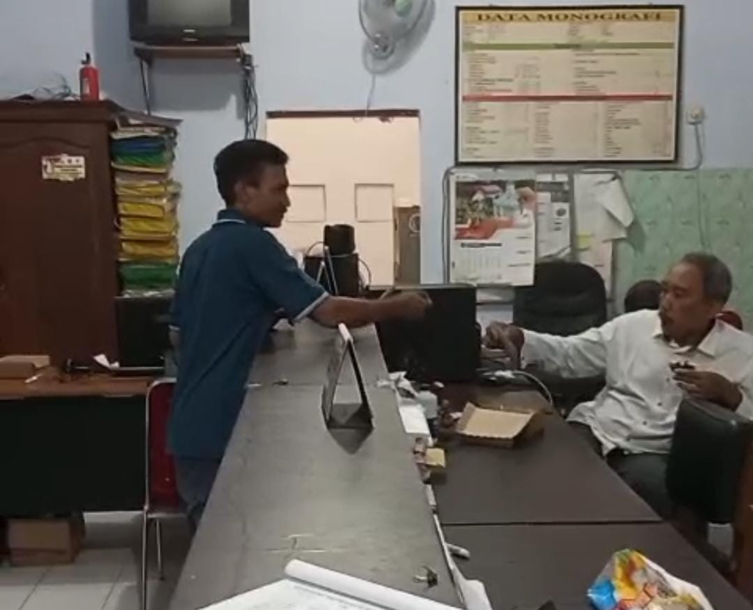 Sekdes Pulolor Dilaporkan Warga Terkait Dugaan Penggelapan Dana Sewa Gedung Desa