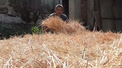 Usaha Tusuk Sate Heru di Jombang Panen Orderan Jelang Hari Kurban