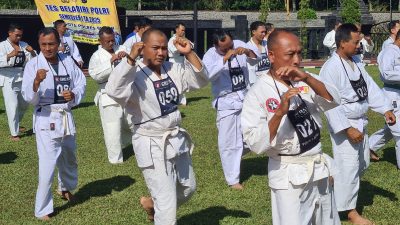 Jaga Kesiapsiagaan, Ratusan Personel Polres Blitar Ikuti Tes Beladiri Polri 2025