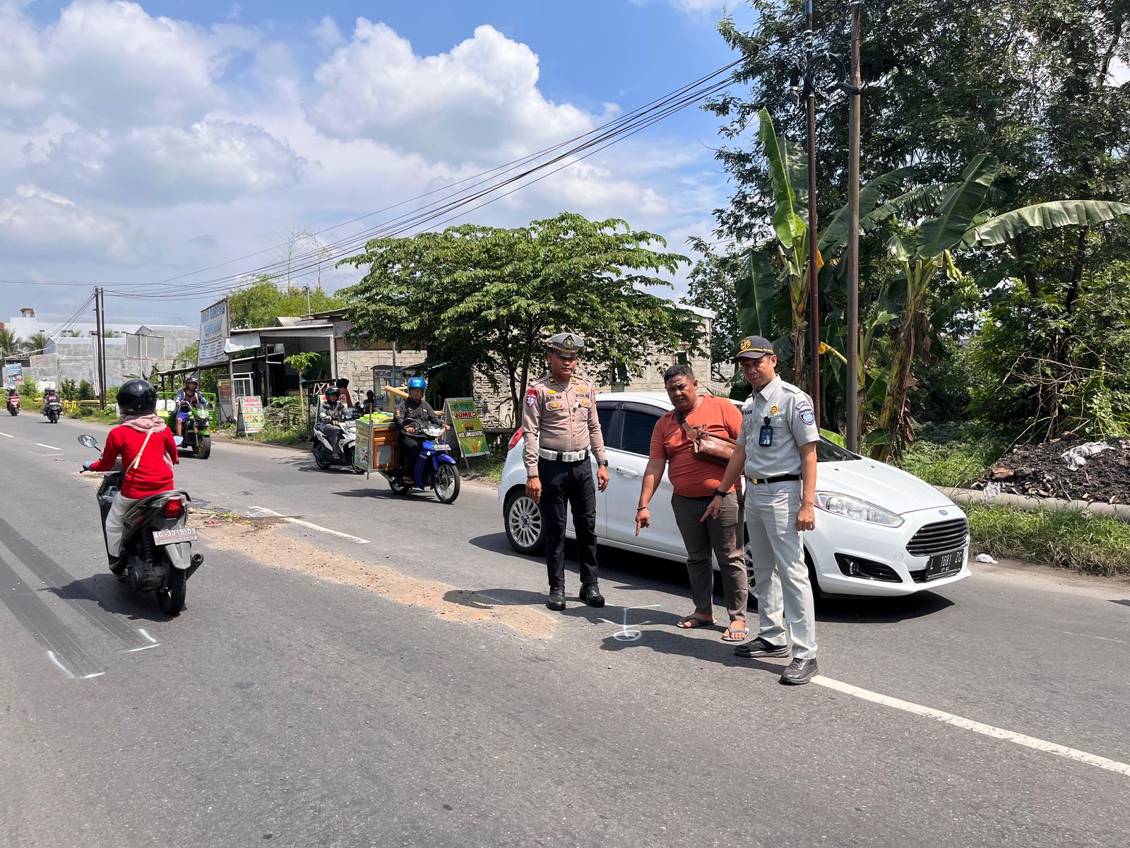 Coba Salip Mobil, Wanita Asal Wates Tewas Usai Tabrak Bus di Tugurejo