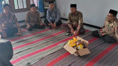 Kepala Kemenag Kabupaten Kediri Takziah ke Rumah CJH yang Meninggal di Tanah Suci