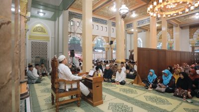 Kapolres Blitar Ajak Warga Perkuat Iman Lewat Tausiah Subuh Sabtu Legi