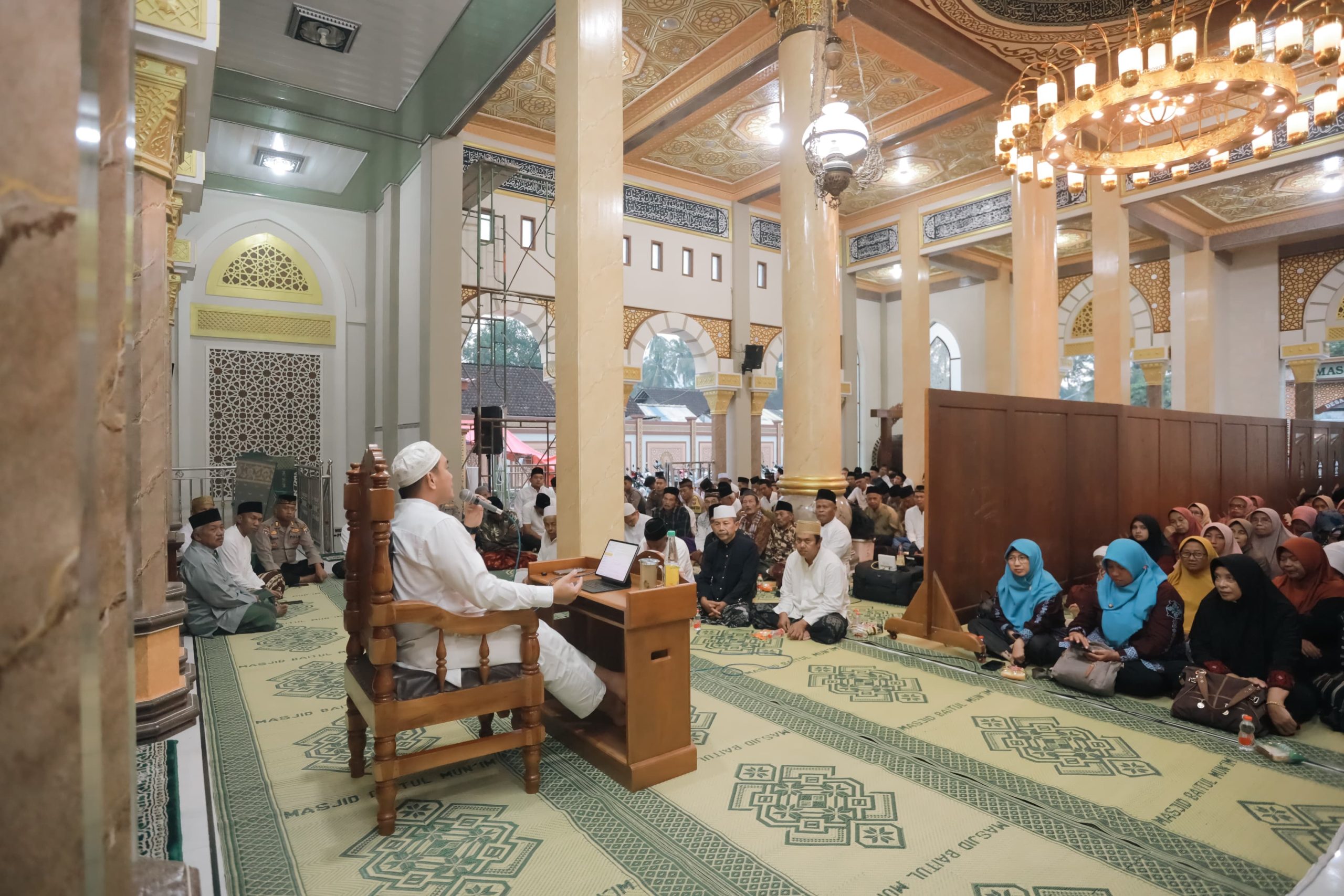 Kapolres Blitar Ajak Warga Perkuat Iman Lewat Tausiah Subuh Sabtu Legi