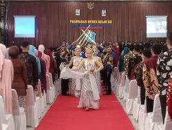 Pedangpora Paskibra Meriahkan Pelepasan Siswa Kelas XII SMAN 2 Nganjuk Tahun Ajaran 2024/2025