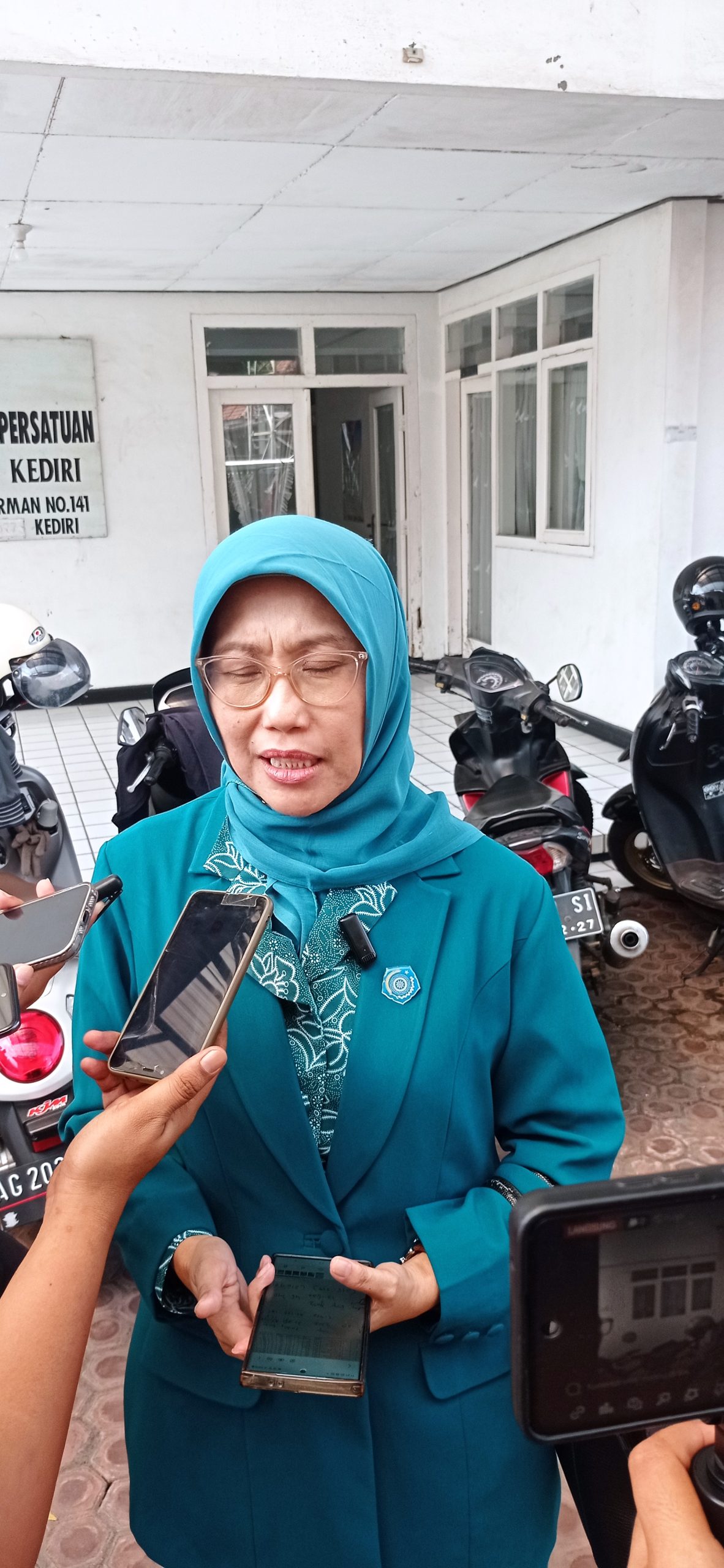 Revitalisasi Pasar Ngadiluwih Dimulai, Tim Lakukan Pengukuran Elevasi Tanah