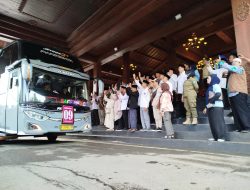 Terkendala Foto Visa, Satu Keluarga JCH Ponorogo Tunda Keberangkatan dan Alih Kloter