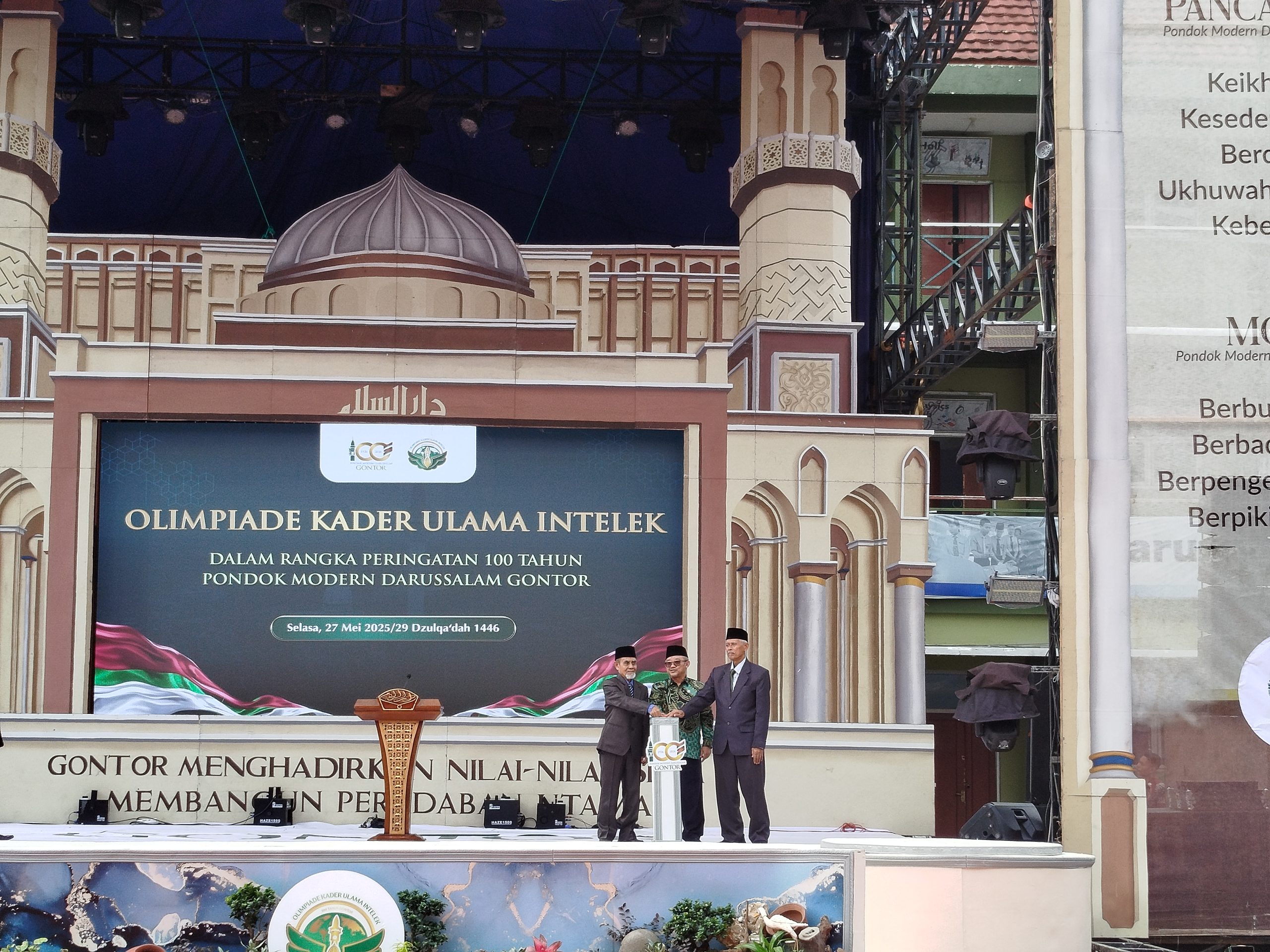 Mendikdasmen RI Resmi Buka OKUI 2025 di Gontor, Tekankan Pentingnya Ulama Berbasis Intelektual