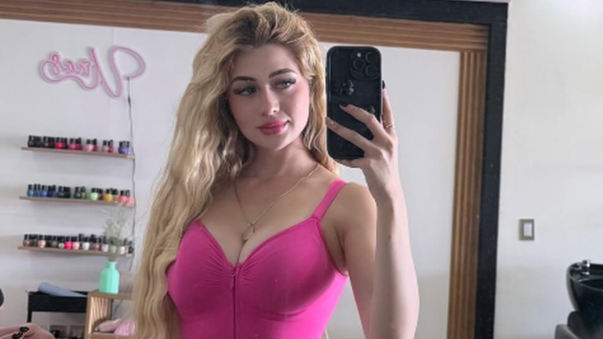 Kronologi Valeria Marquez Ditembak Pembunuh Bayaran, Seleb Meksiko yang Tewas Saat Live!