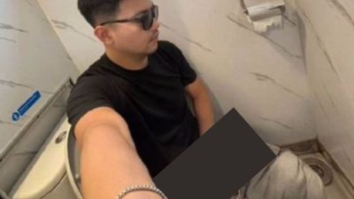 Viral Pria Foto Selfie Tak Senonoh di WC Kereta Api, Admin PT KAI Ikut Angkat Bicara!