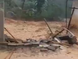 Diguyur Hujan Deras, Kali Bruno di Mojo Kembali Meluap ke Jalan