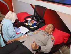 Polres Kediri Kota dan Serikat Pekerja Gelar Donor Darah di Momen May Day