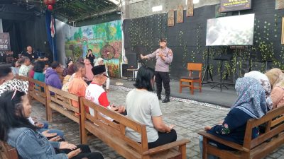 Polsek Kota Kediri Bersama Rumah Budaya Gelar Terapi Gratis, Jaga Kesehatan Lewat Sentuhan Tradisi