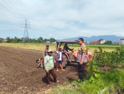 Lewat Program “Polisi Sobo Sawah”, Aipda Andrey Ajak Petani Prasojo Tingkatkan Ketahanan Pangan