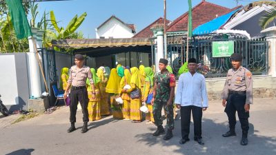 Polsek Pesantren Amankan Pengajian Rutin Muslimat NU, Pastikan Situasi Tertib dan Aman