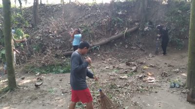 Sambut Penilaian Kelurahan Berseri, Pokdarwis Tempurejo Gelar Aksi Bersih Sumber Banteng