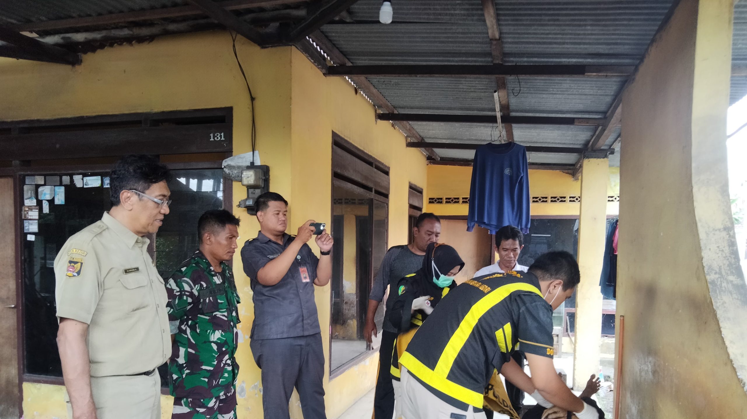 Warga Manisrenggo Dikejutkan Penemuan Pria Tak Dikenal Meninggal Mendadak di Jalan