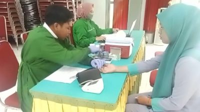 Ajak Peduli Sesama, Mahasiswa Poltekkes Kemenkes Malang Kampus Kediri Gelar Donor Darah