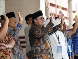 Lepas Keberangkatan Jamaah Haji, Mas Dhito Titip Pesan dan Doa untuk Kediri