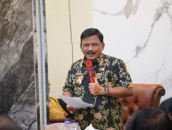 Bupati Nganjuk Tegaskan Larangan Penahanan Ijazah oleh Perusahaan
