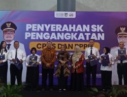 Dari Tanah Suci, Bupati Kediri Ucapkan Selamat kepada CPNS dan PPPK yang Baru Terima SK