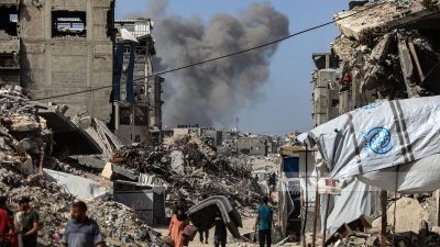 Serangan Udara Israel di Gaza Tewaskan Lebih dari 20 Warga Sipil, Termasuk Anak-anak