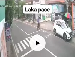 Terekam CCTV, Kecelakaan Beruntun di Pace Libatkan Tiga Pengendara, Seluruh Korban Dirawat di RS Bhayangkara Nganjuk