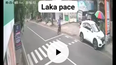 Terekam CCTV, Kecelakaan Beruntun di Pace Libatkan Tiga Pengendara, Seluruh Korban Dirawat di RS Bhayangkara Nganjuk