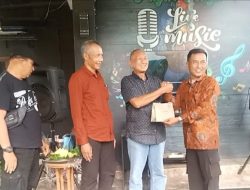 Purna Tugas, Dua Perwira Polsek Pesantren Dilepas dengan Suasana Haru