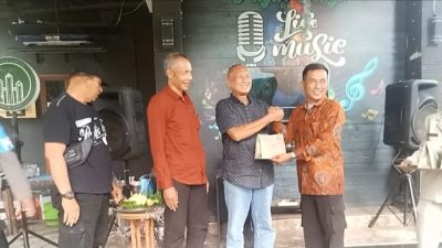 Purna Tugas, Dua Perwira Polsek Pesantren Dilepas dengan Suasana Haru