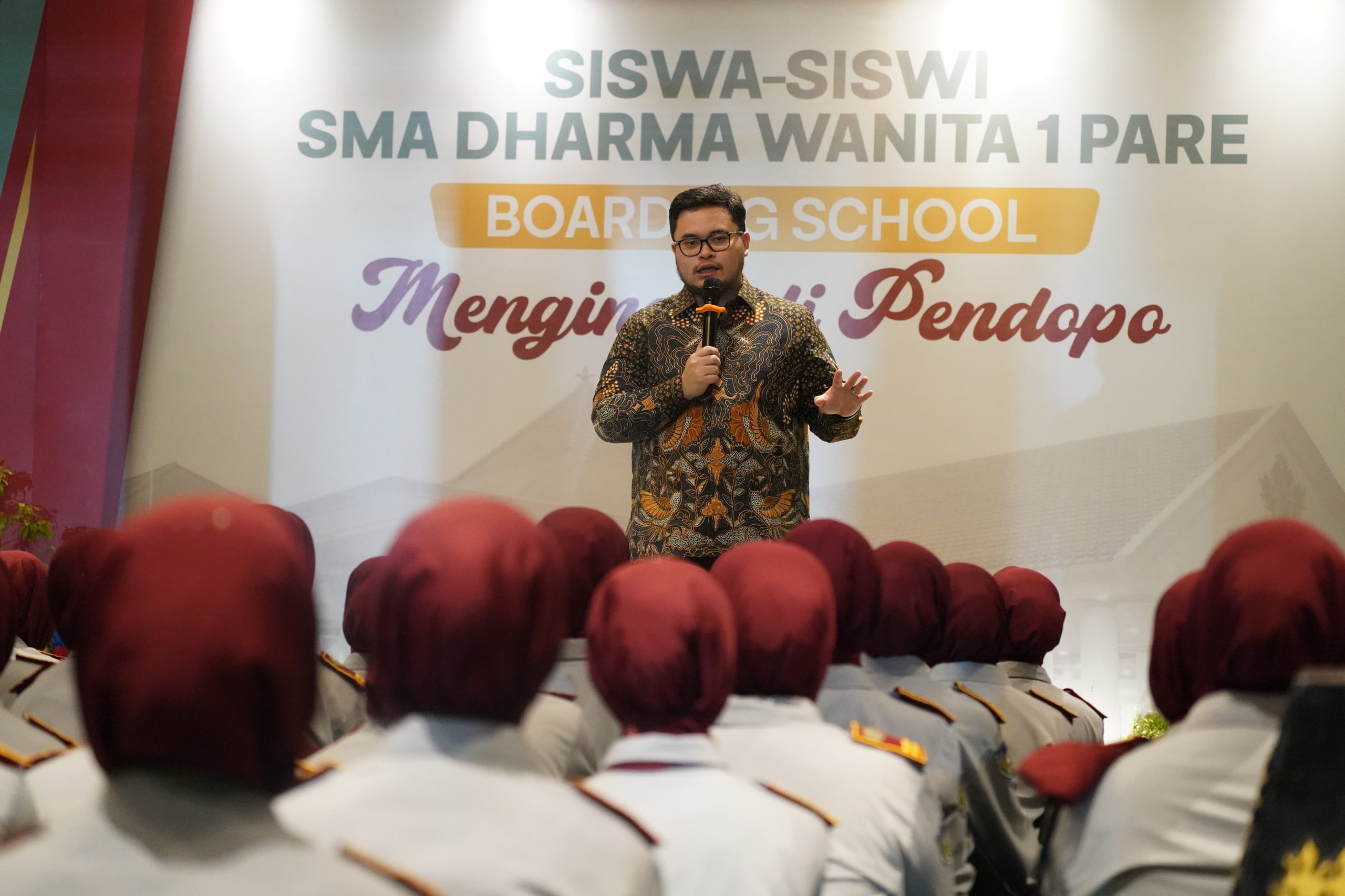 Hardiknas Jadi Momen Spesial, Siswa SMA Boarding School Diundang Menginap di Rumah Dinas Bupati Kediri