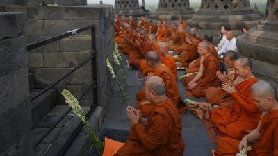 9 Aturan Kegiatan Hari Waisak di Candi Borobudur yang Harus Dipatuhi Pengunjung