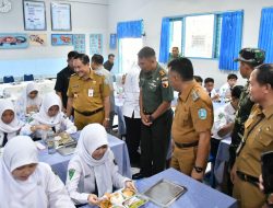 Program Makan Bergizi Gratis Kembali Digulirkan di Ponorogo, Dandim Lakukan Evaluasi Menu