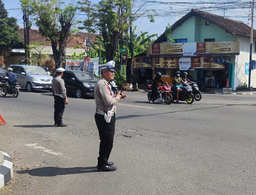 Libur Iduladha, Satlantas Polres Kediri Kota Gencarkan Patroli Demi Kelancaran Lalu Lintas