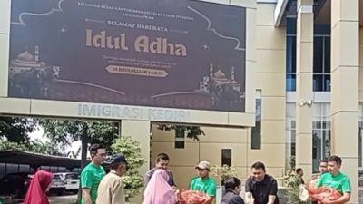 Idul Adha 1446 H, Imigrasi Kediri Sembelih 8 Hewan Kurban dan Salurkan Daging ke Warga Sekitar