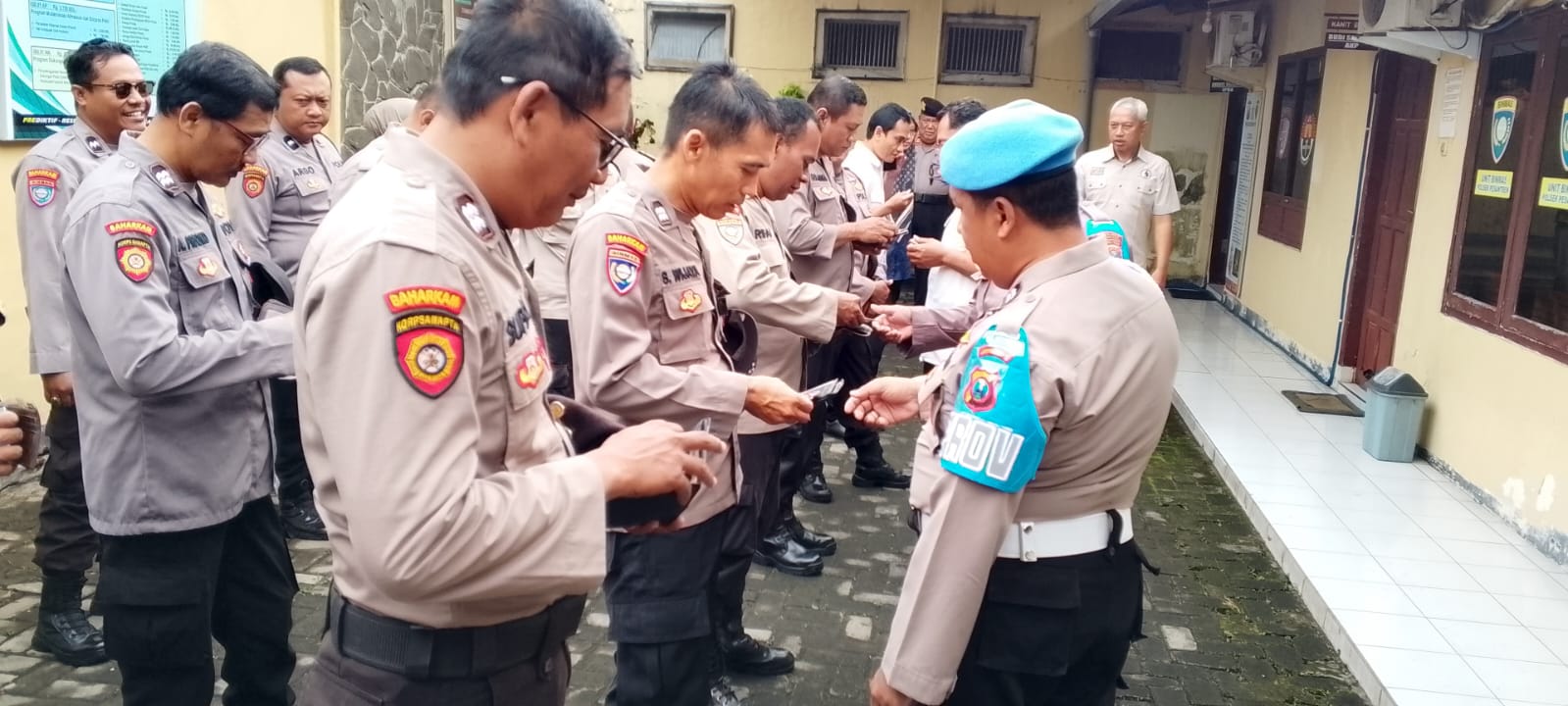 Apel dipimpin oleh Perwira Pengawas (Pawas) IPDA Suwondo, S.H., dengan penekanan utama pada pelaksanaan tugas sesuai dengan tugas pokok dan fungsi (Tupoksi) serta pengawasan internal yang ketat oleh masing-masing kepala unit (Kanit).