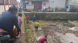 Sambut 1 Muharom, Warga RT 03 RW 01 Sumberjo Gelar Kerja Bakti Serentak di Sumber Bulu-Bulu
