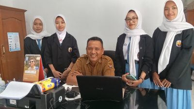 SMAN 4 Kediri Kolaborasi dengan Kelurahan Pakunden, Terapkan Prodistik di Layanan Publik