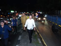 Emil Dardak Tinjau Jalan Nasional di Lamongan, Soroti Drainase dan Persiapan Jalan Lingkar Utara