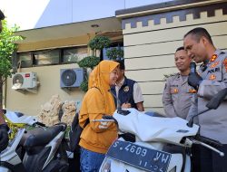 Polres Lamongan Serahkan Sepeda Motor Curian ke Pemilik Tanpa Biaya, Warga Jombang Ucap Syukur