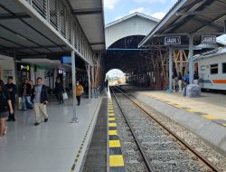Libur Panjang, Lonjakan Penumpang di Stasiun Blitar Tembus 2.323 Orang