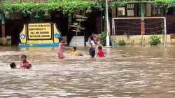 Ini 5 Kecamatan di Jombang yang Dilanda Banjir, Warga Sudah Bertahan Tapi Bantuan Tak Kunjung Datang!