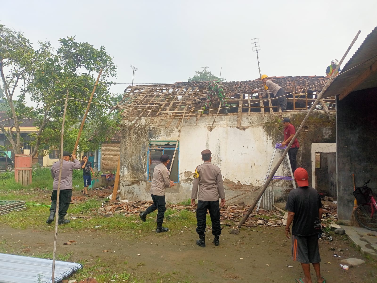 Viral di Facebook! Rumah Ainur Rofiq yang Nyaris Roboh Akhirnya Dapat Perhatian Pemerintah