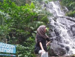 Segarnya Air Terjun Grojogan Asmoro, Wisata Alam Antimainstream di Jombang Cocok untuk Liburan Sekolah