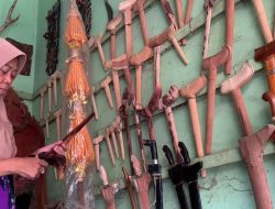 Permintaan Naik Tajam! Jasa Cuci Pusaka di Jombang Ramai Diserbu Menjelang Suro