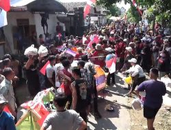 Tradisi Sedekah Bumi di Jombang Ricuh, Warga Berebut Jolen Usai Doa