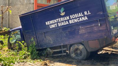 Air Bah Terjang Pantai Gemah Tulungagung, Dua Mobil Kemensos Hanyut